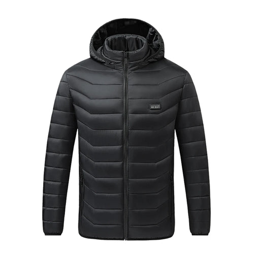 Veste chauffante à capuche noire vue de face, avec ses boutons de chauffe sur la poitrine
